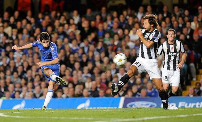 Lập siêu phẩm sút xa, Oscar gợi lại hình ảnh khi còn ở Chelsea