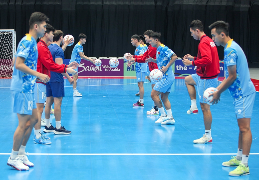 Đội tuyển futsal Việt Nam quyết vào bán kết giải châu Á