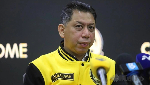 Quan chức bóng đá Malaysia rút lui hàng loạt vì tự trọng